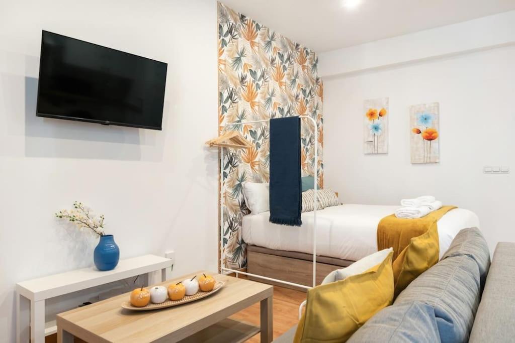 Exterior Flat In The Golden Mile In - 3 *