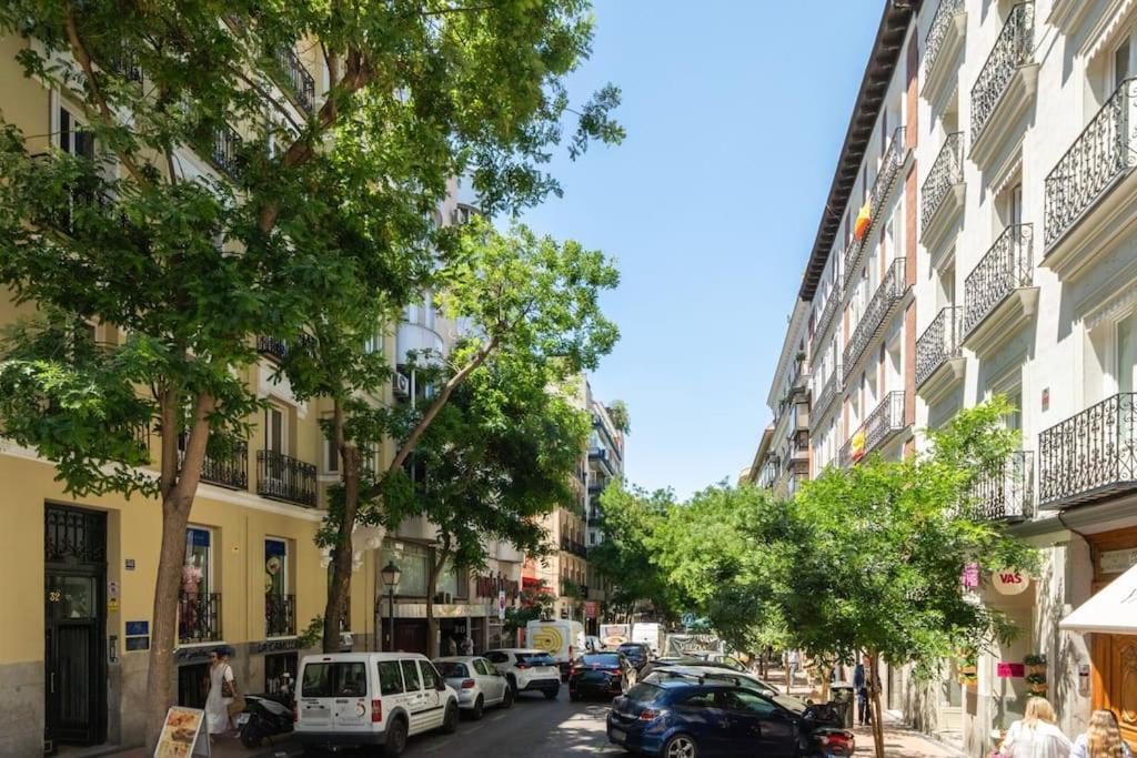 Exterior Flat In The Golden Mile In - 3 * Madrid