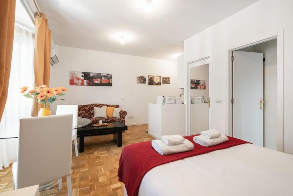 Located In Puerta De Alcala - 2