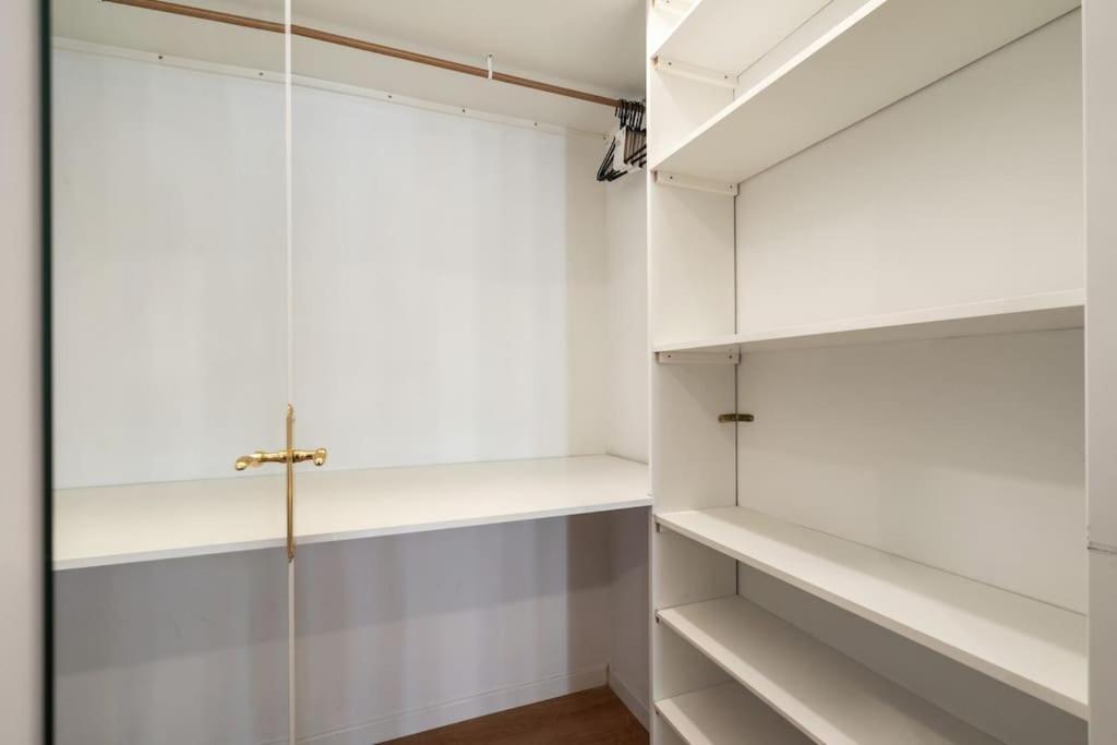Located In Puerta De Alcala - 2 *