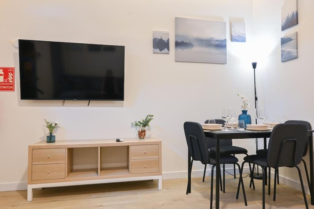 For Comodo De Un Gan5c Apartamento Madrid