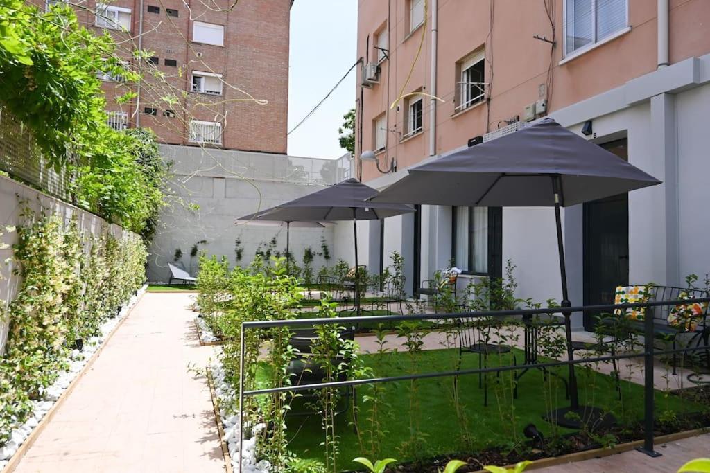 For Comodo De Un Gan5c * Madrid
