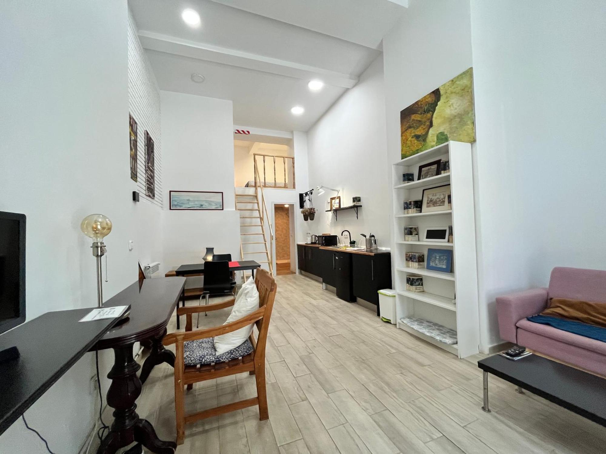 Apartamento Duplex Manzanares Izq Amarillo Temporal Madrid