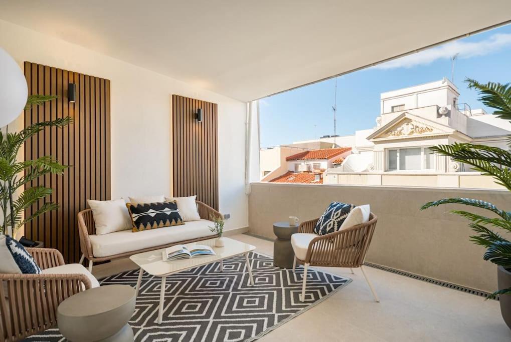 Centro Xviii Calle Montera 4br 4bh Madrid