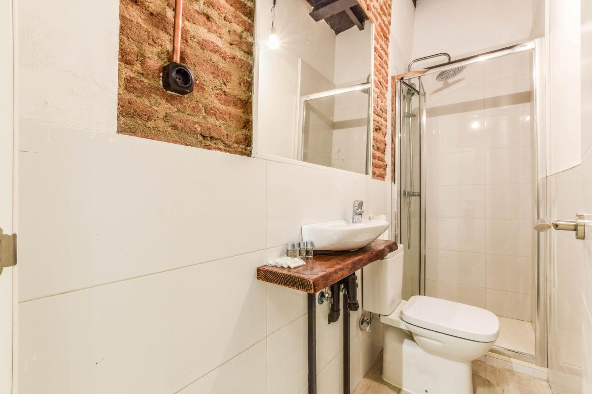 Acogedor En Anton Martin Apartamento *