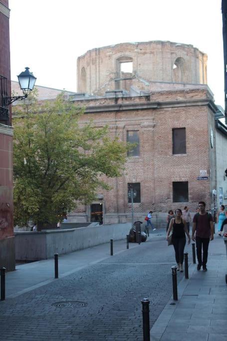 Modern Apt 1 Bedroom In Lavapies Madrid