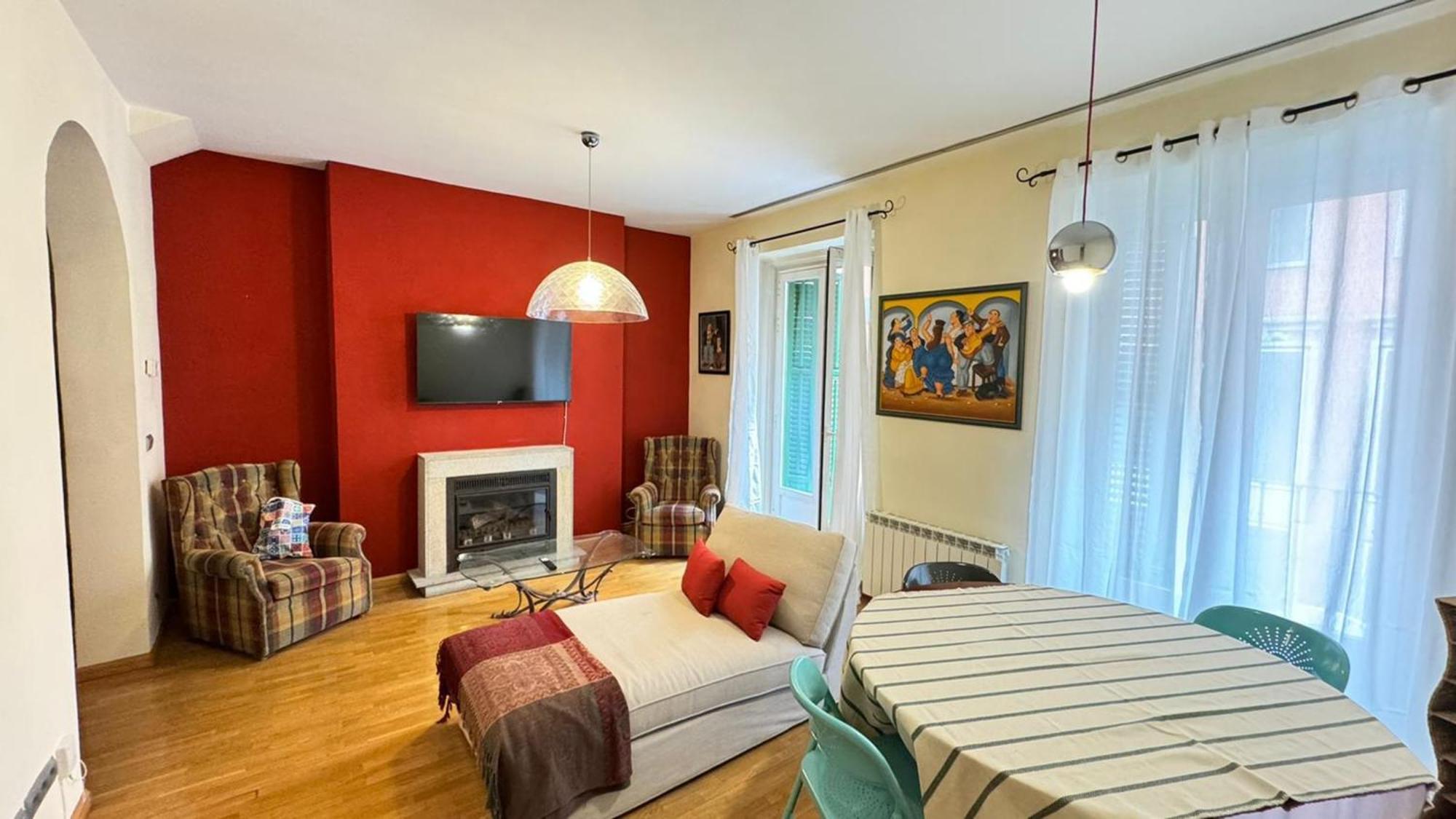 Comodo A Pasos De Callao Apartamento *