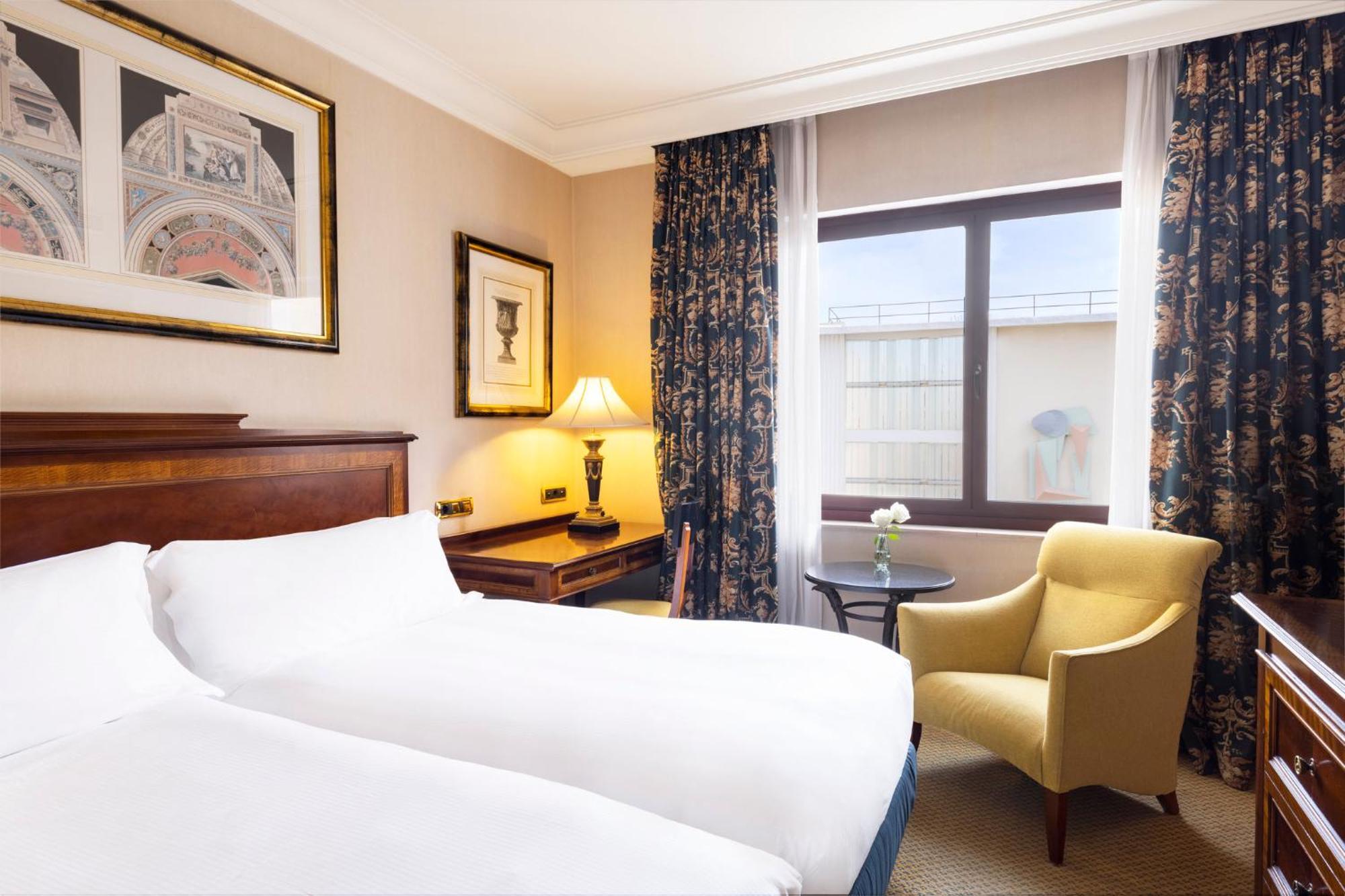Intercontinental By Ihg Hotel 5*
