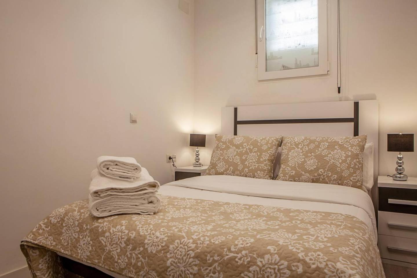 Chic 1 Bedroom Next To El Prado