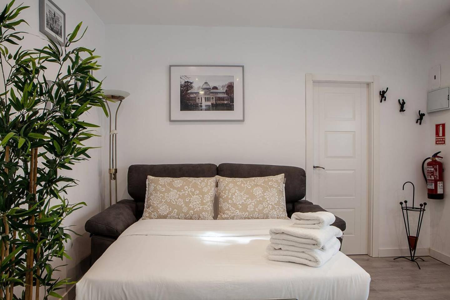 Apartamento Chic 1 Bedroom Next To El Prado Madrid