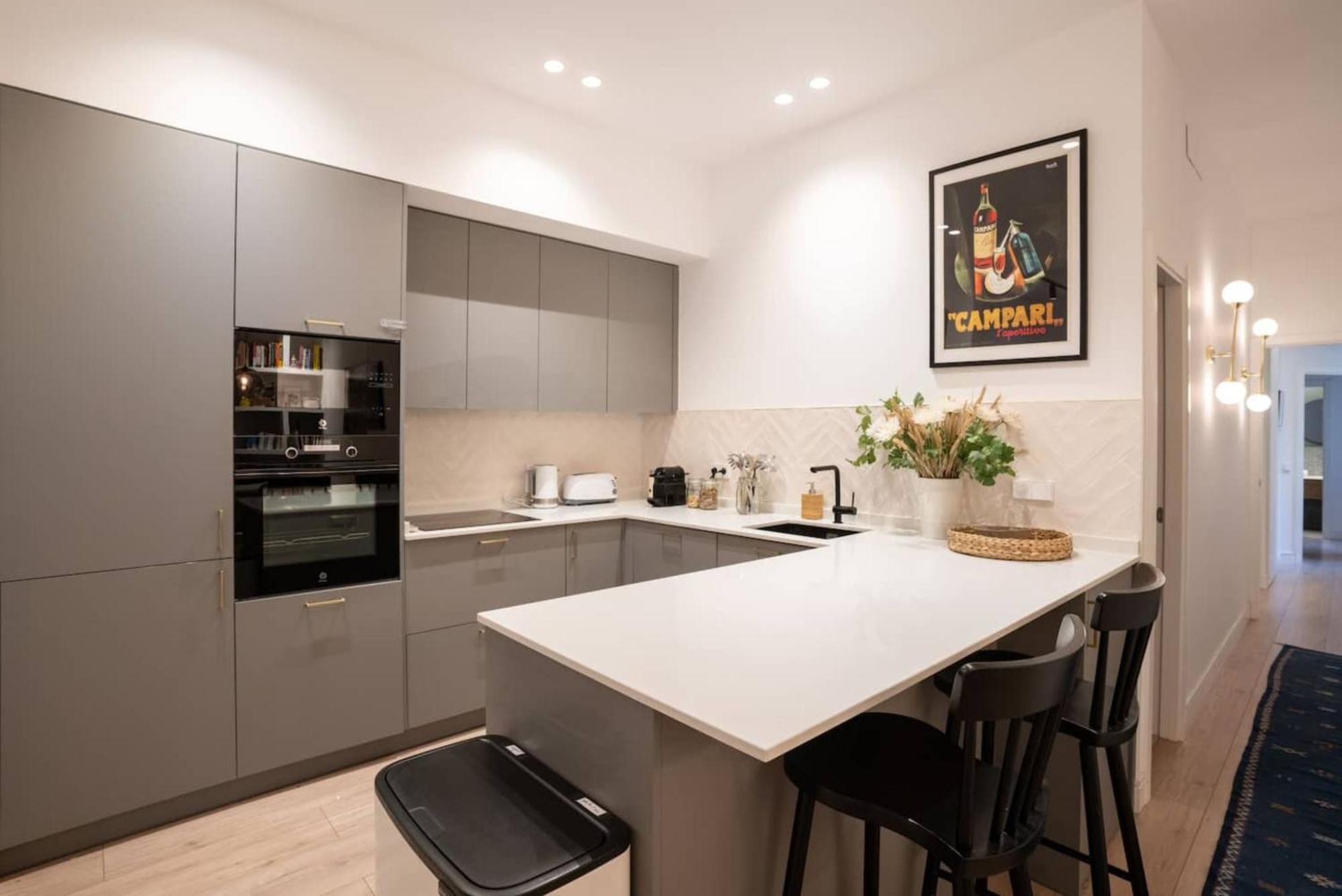 Stylish 2 Bedroom In The Heart Of Apartamento
