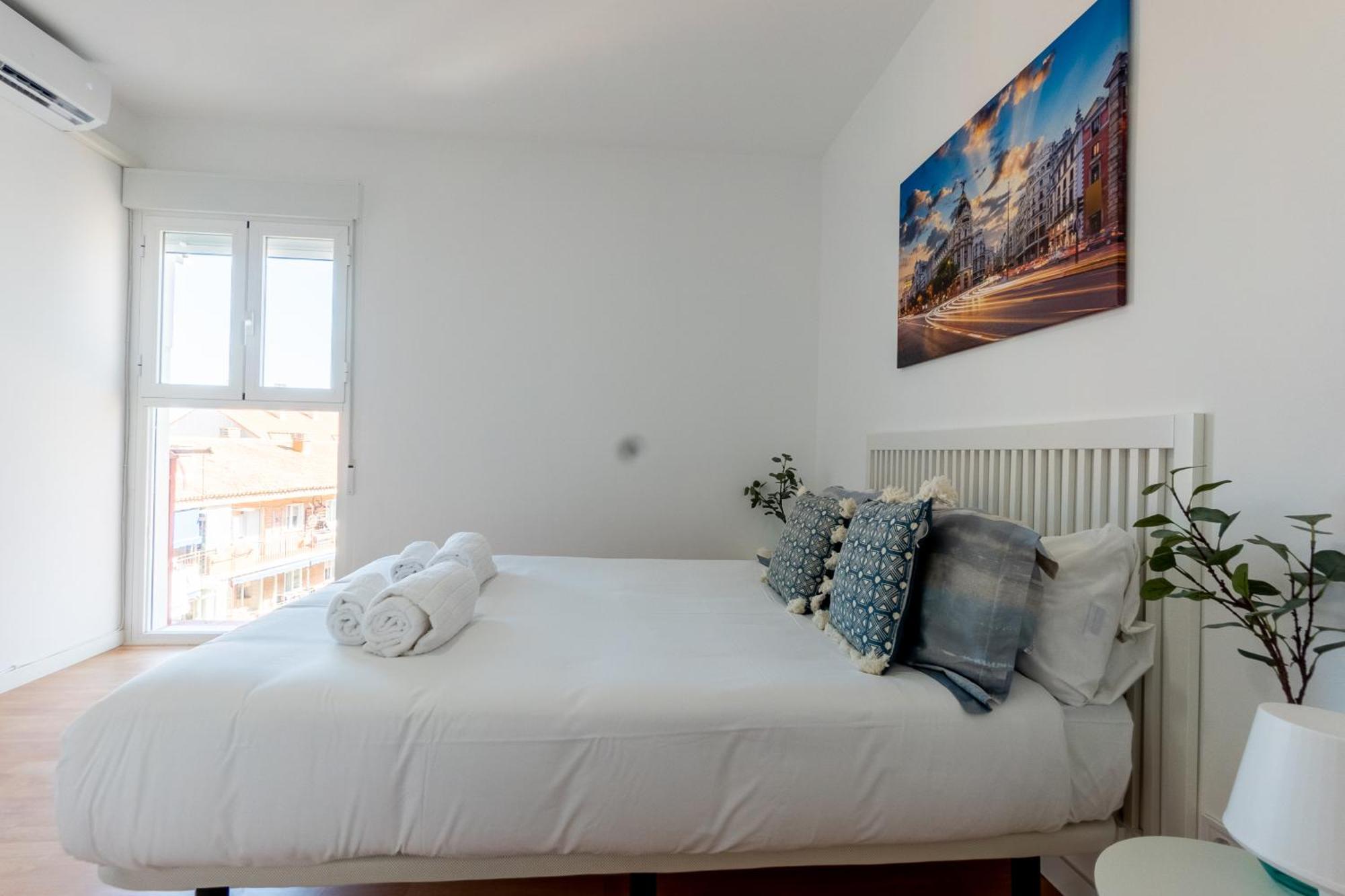 Apartamento Homely 2 Bedroom In Barajas Madrid