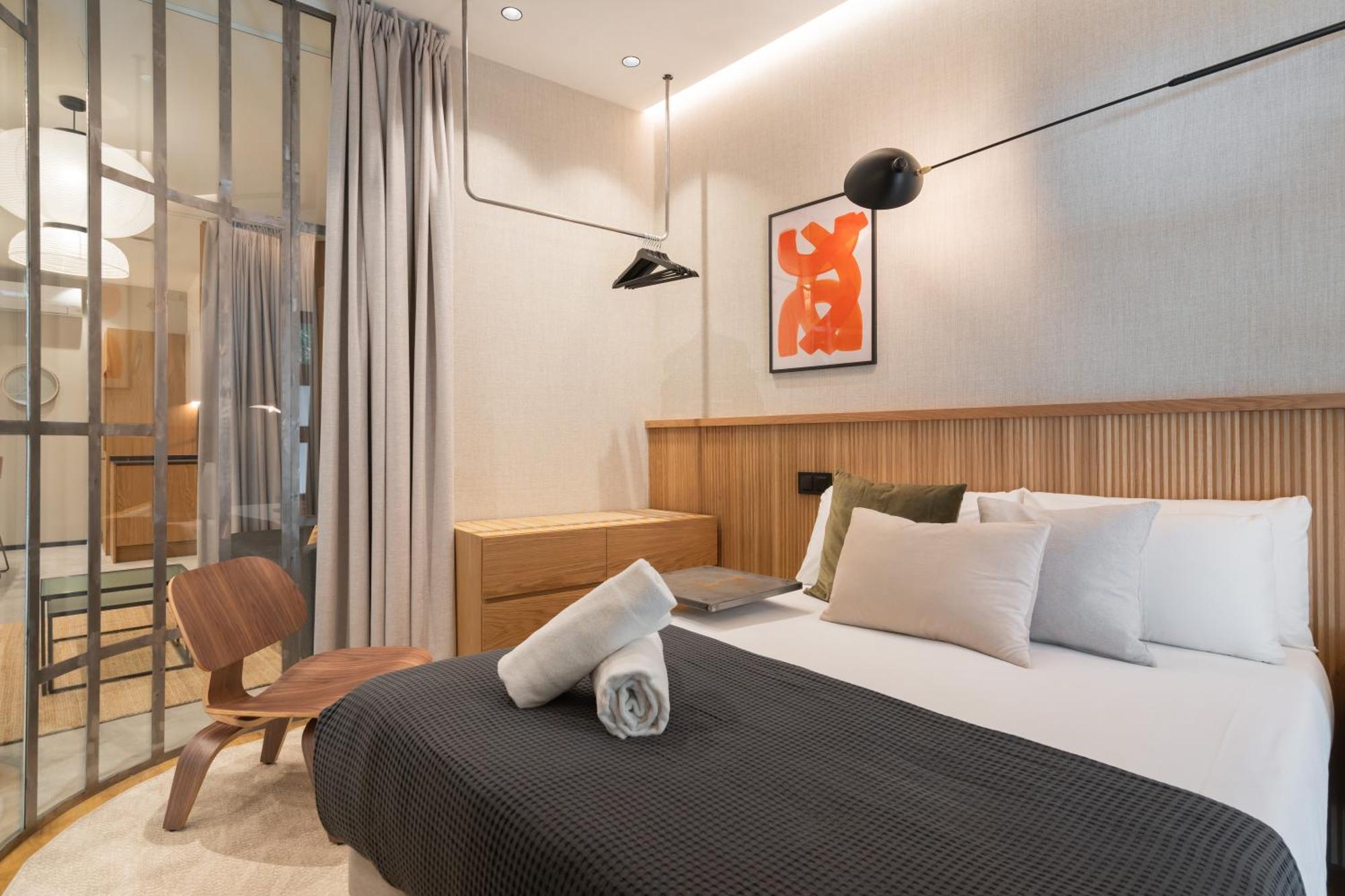 Dobo Homes - H135 Apartment Madrid