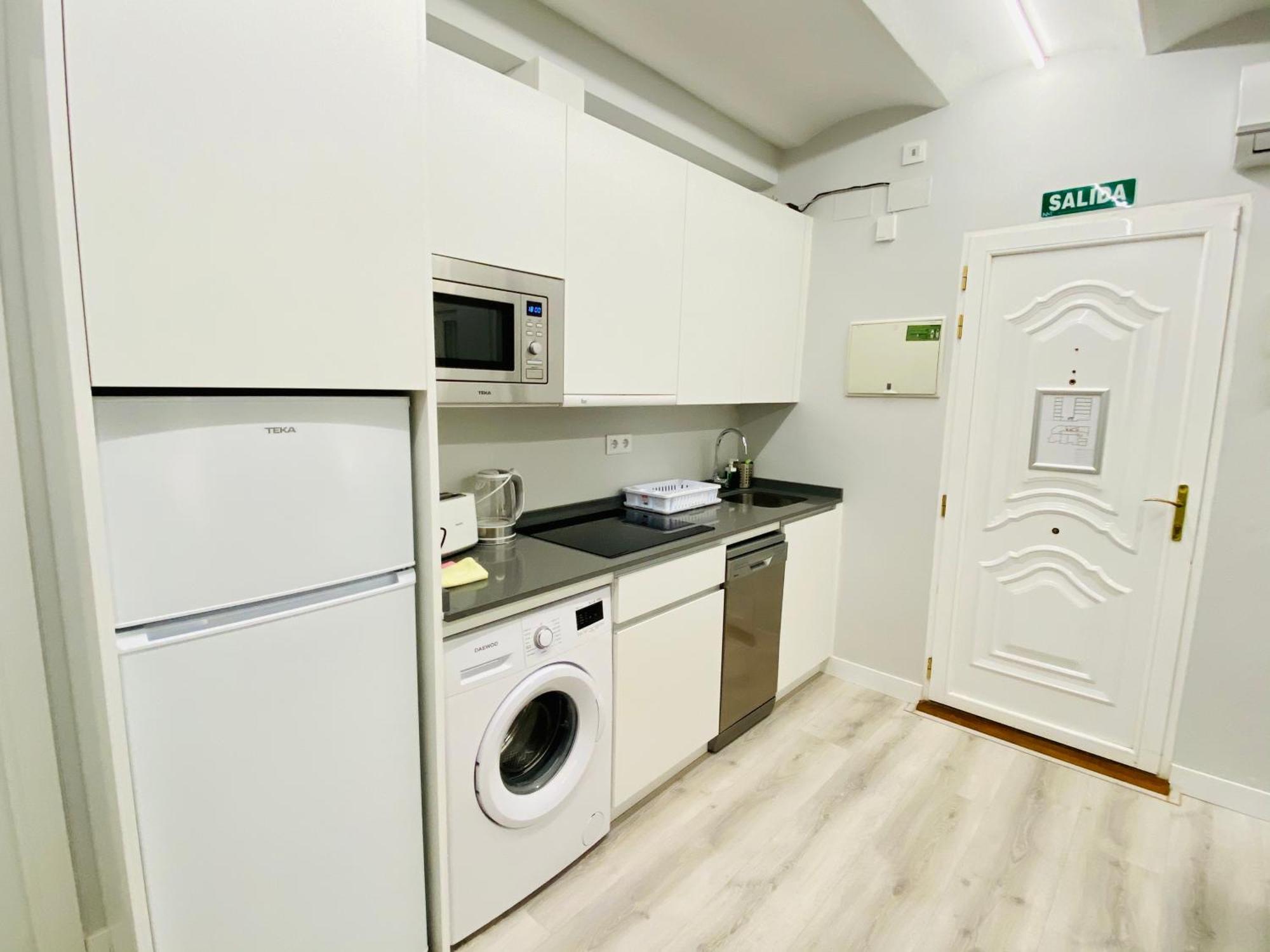 Estudio Centro Santa Ana Puerta Del Sol Apartamento