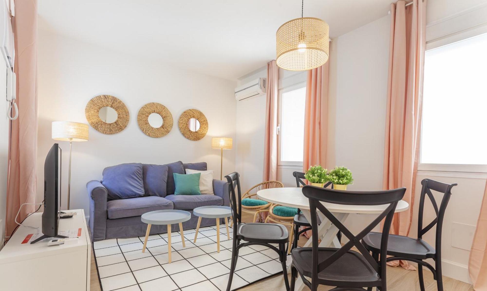 Mit House Universidad En
