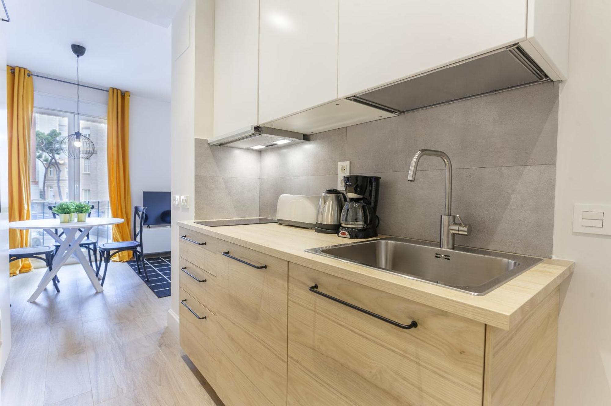 Mit House Universidad En *