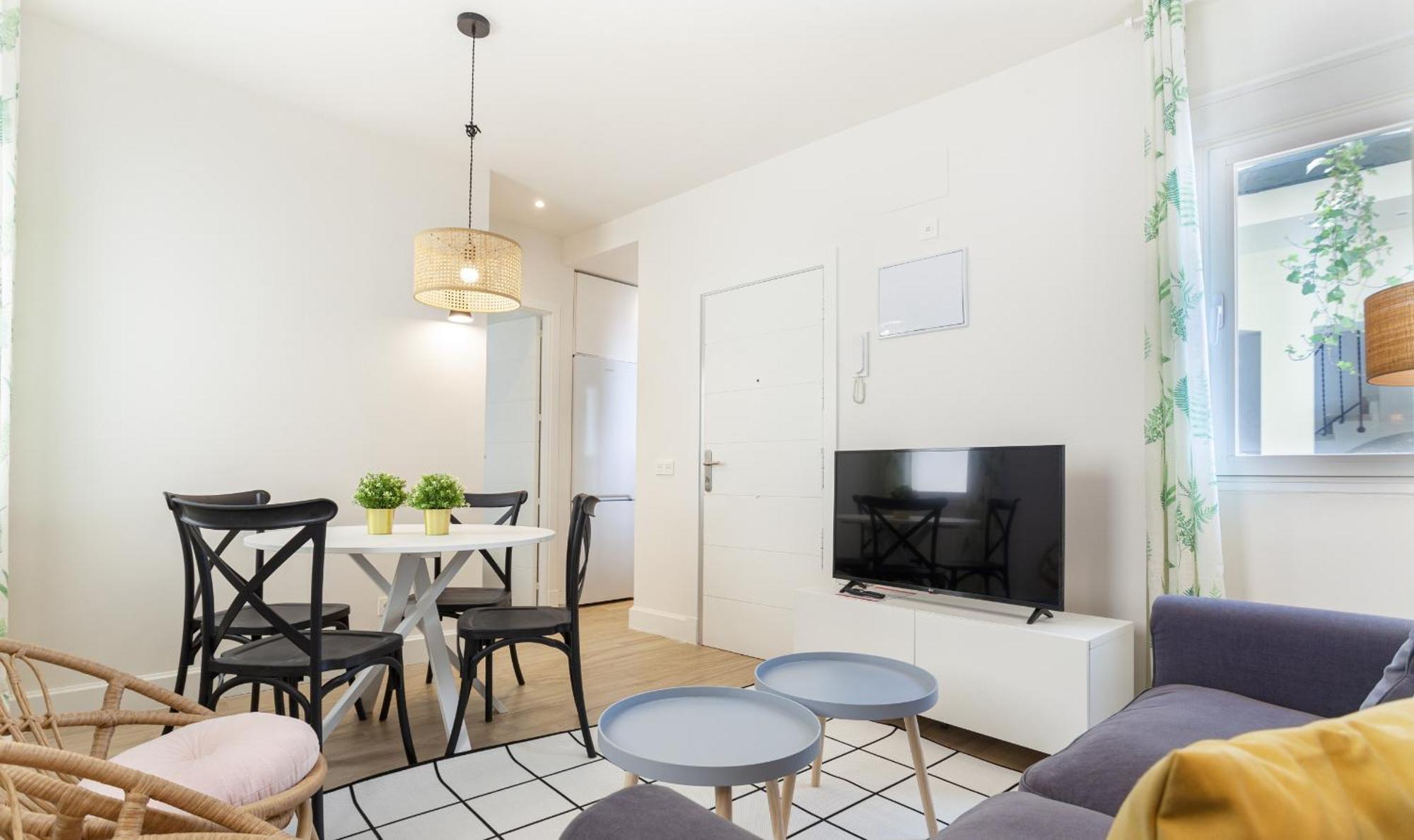 Mit House Universidad En Madrid