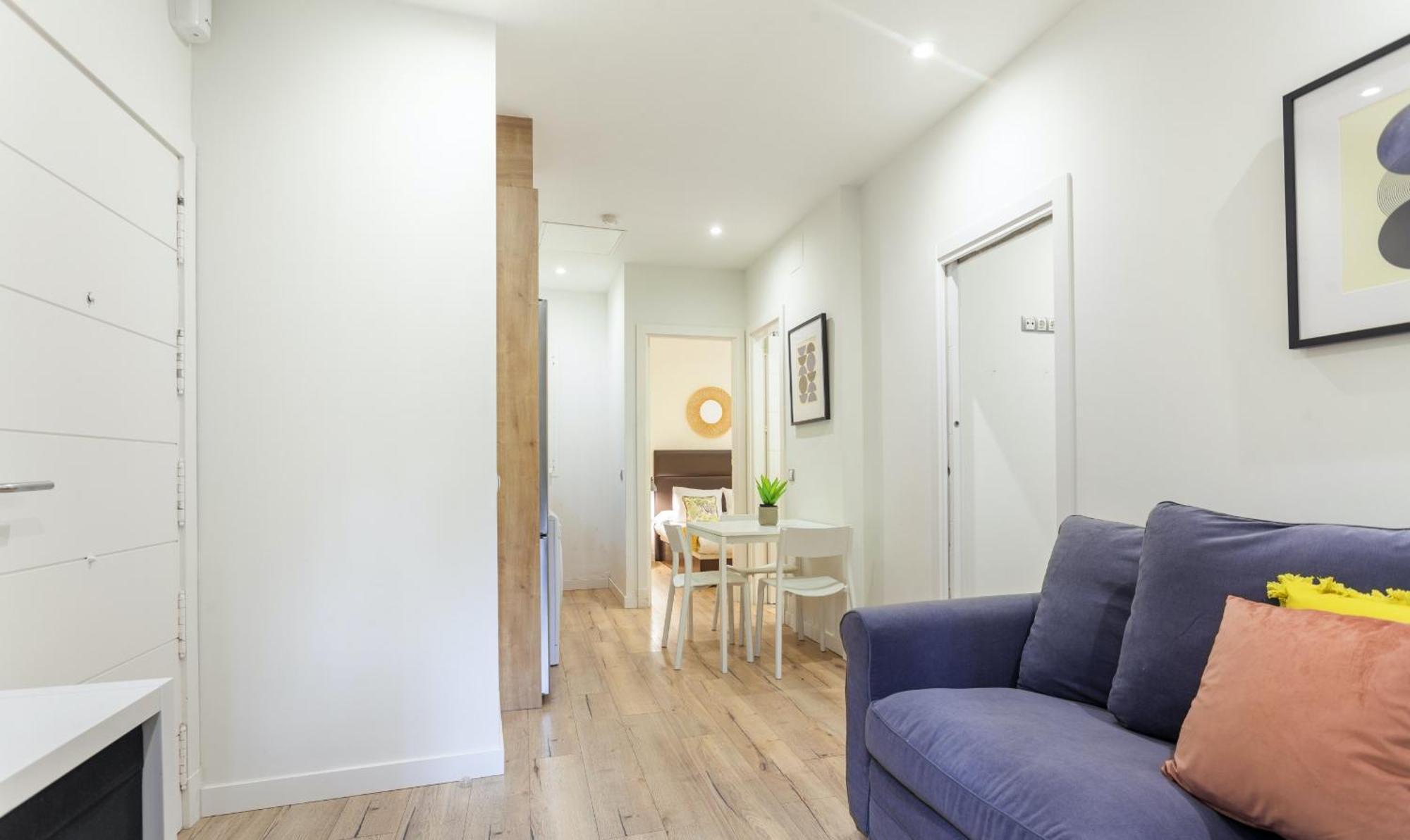 Mit House Universidad En * Madrid