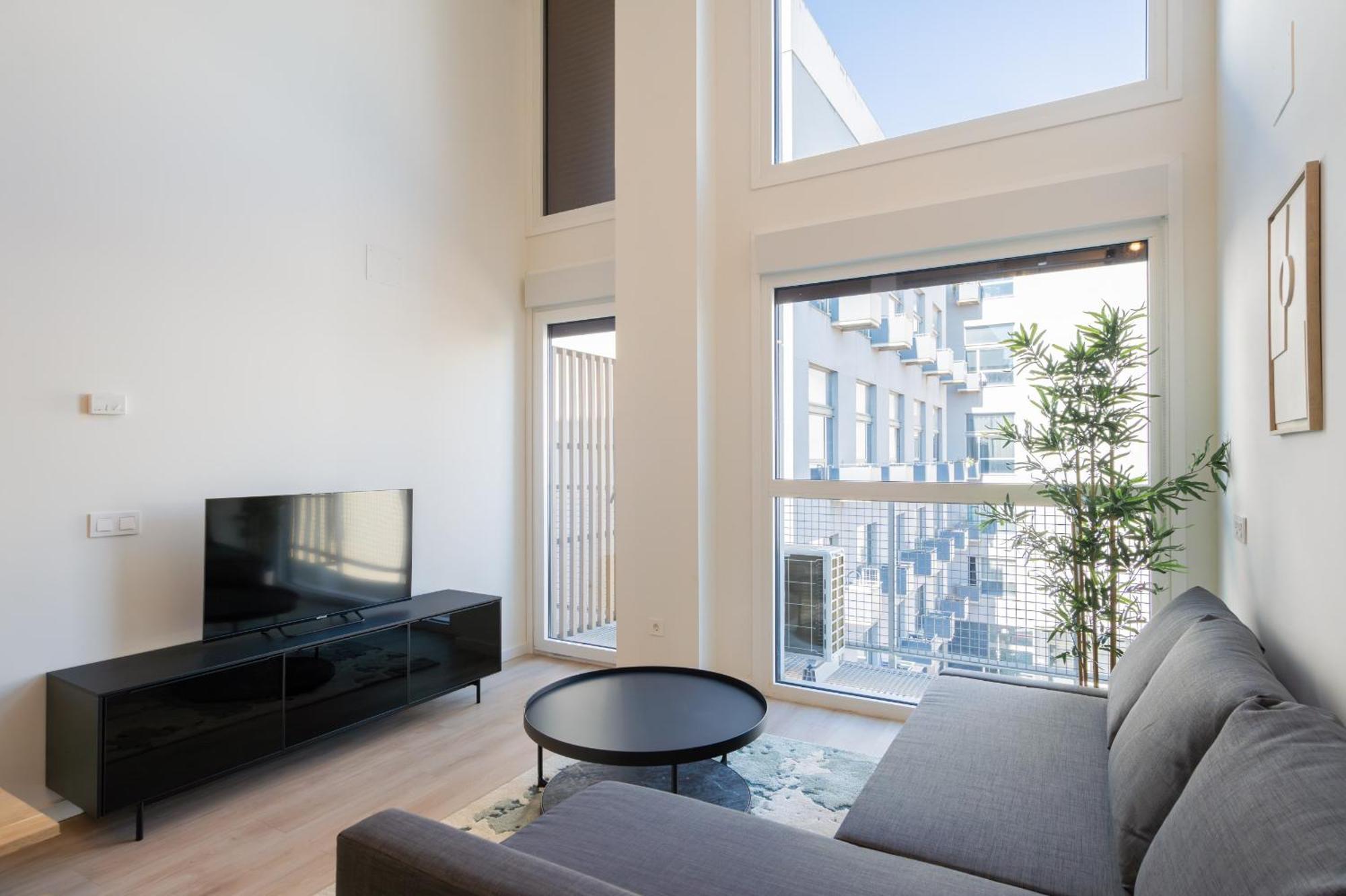 Loft Reformado Industrial Con Garaje Alquiler Temporal Apartamento *