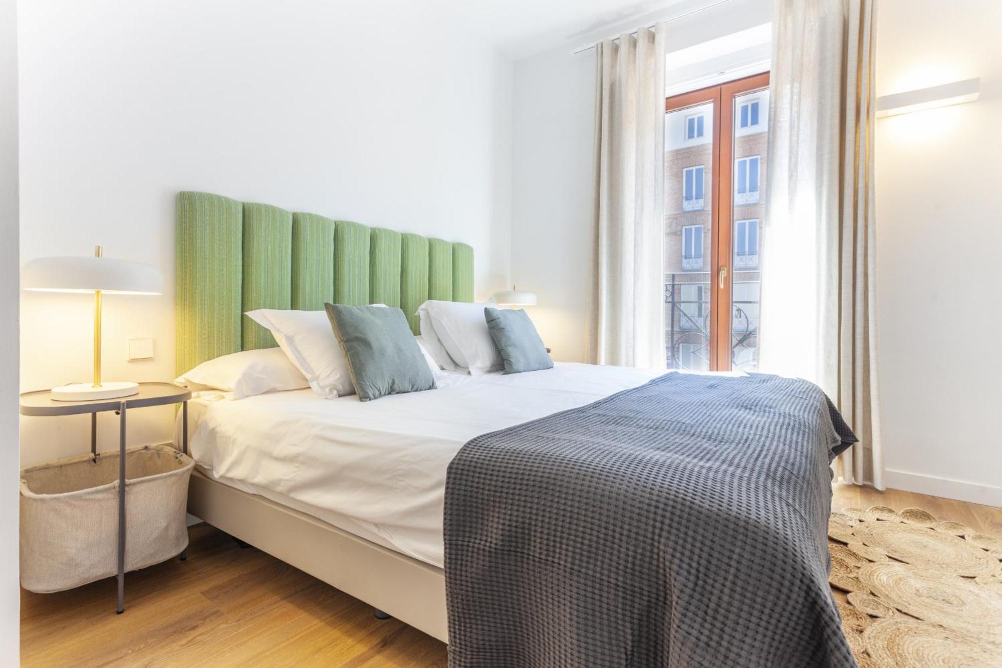 Mit House Bellas Artes En * Madrid