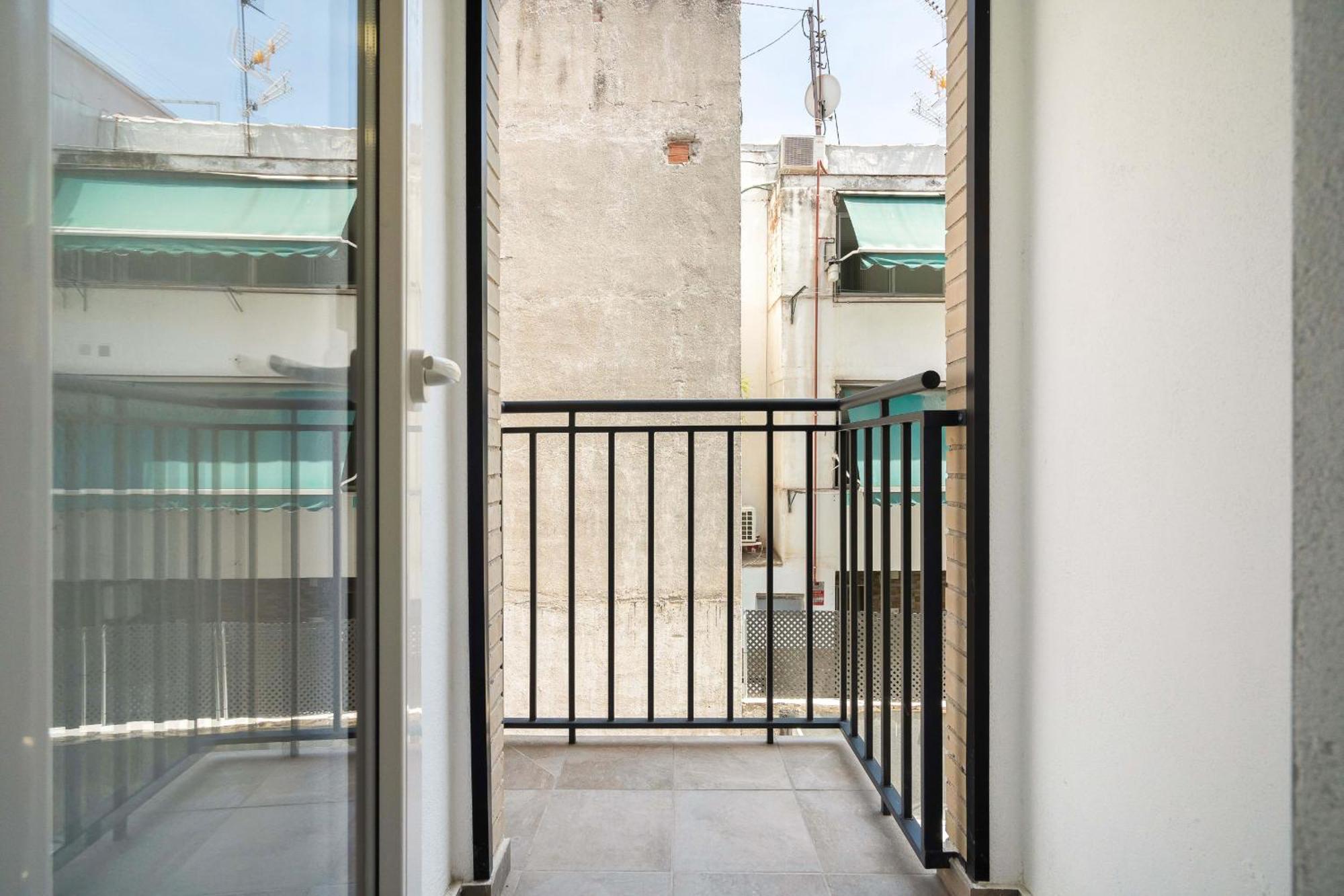 Inteligentes En Vallecas Apartment *