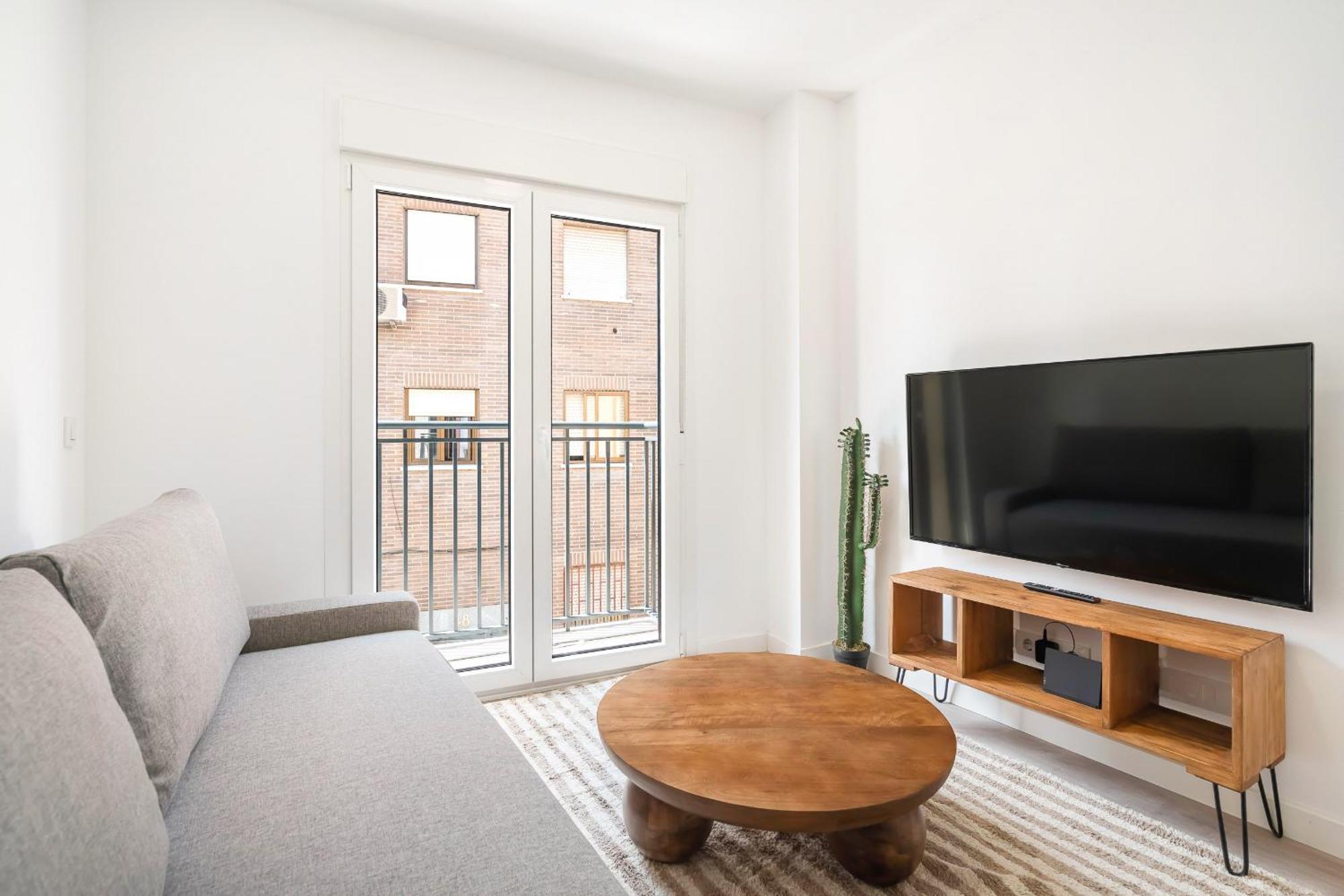 Inteligentes En Vallecas Apartment