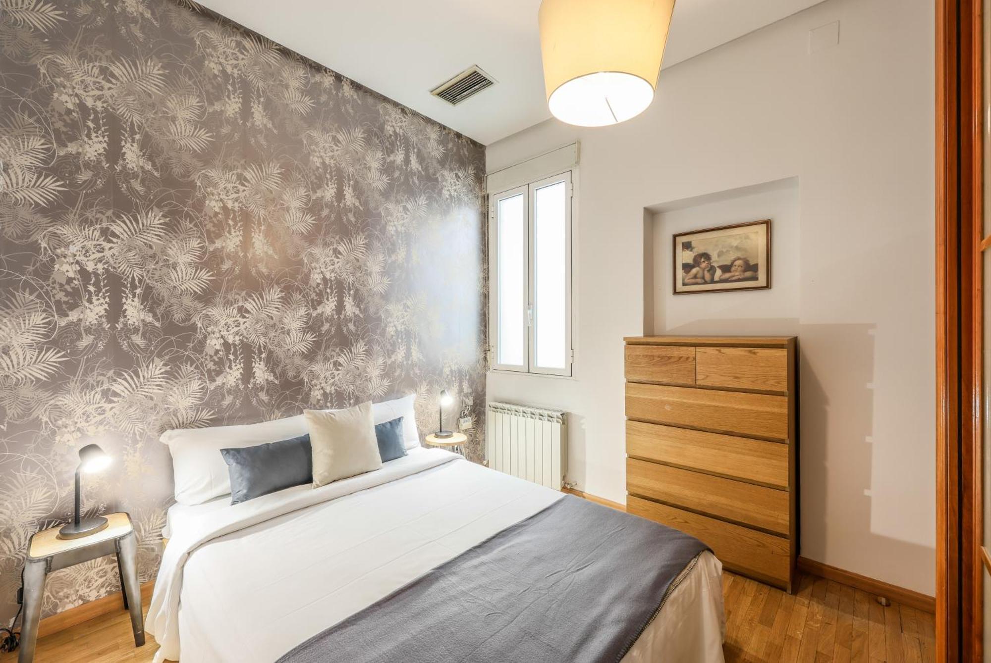 Apartamento Comodo A Pasos De Callao Madrid