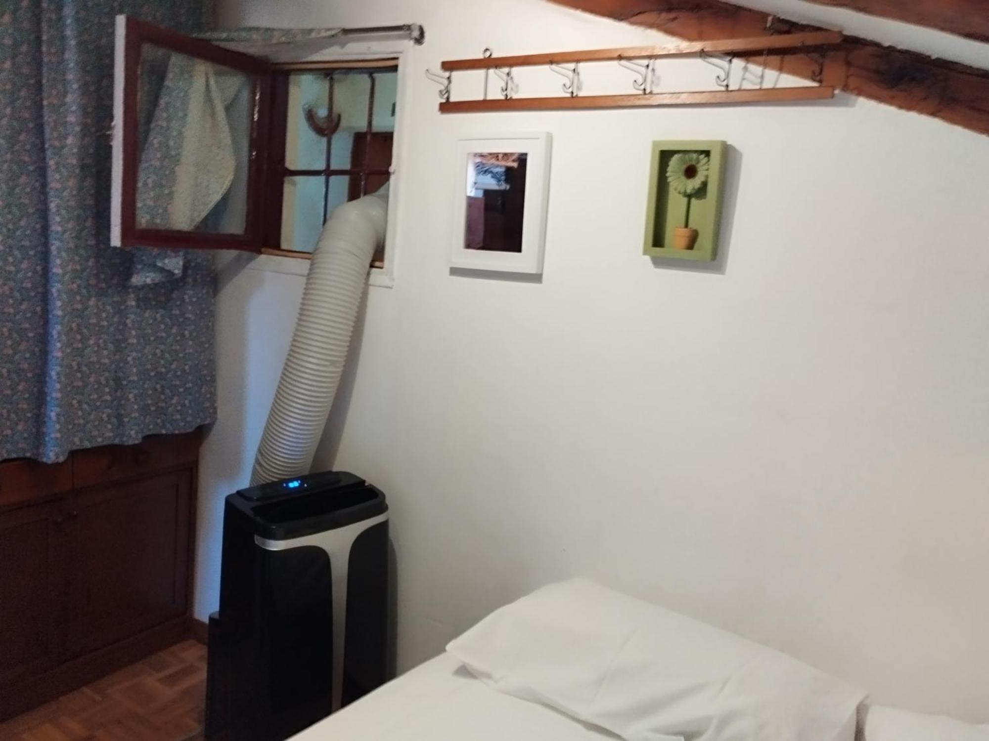 Apartment Santa Ana, Buhardilla En La Latina Dos Madrid