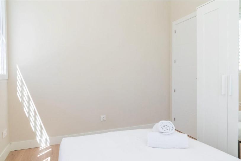 Contemporary 6bd For 12 Ventas Apartamento