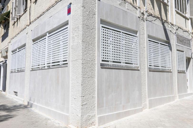 Contemporary 6bd For 12 Ventas Apartamento Madrid