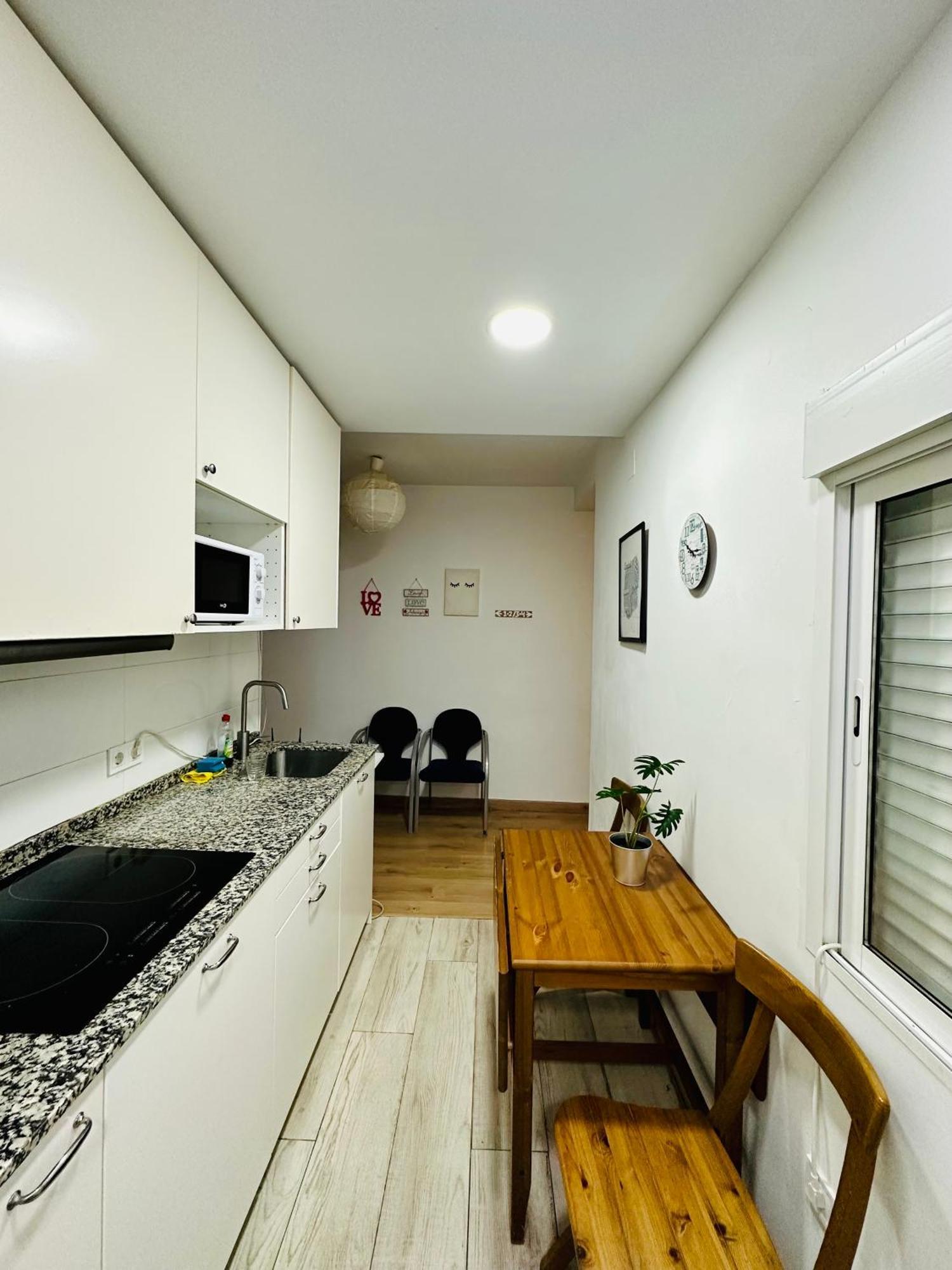Apartment Punta Me In Downtown Madrid