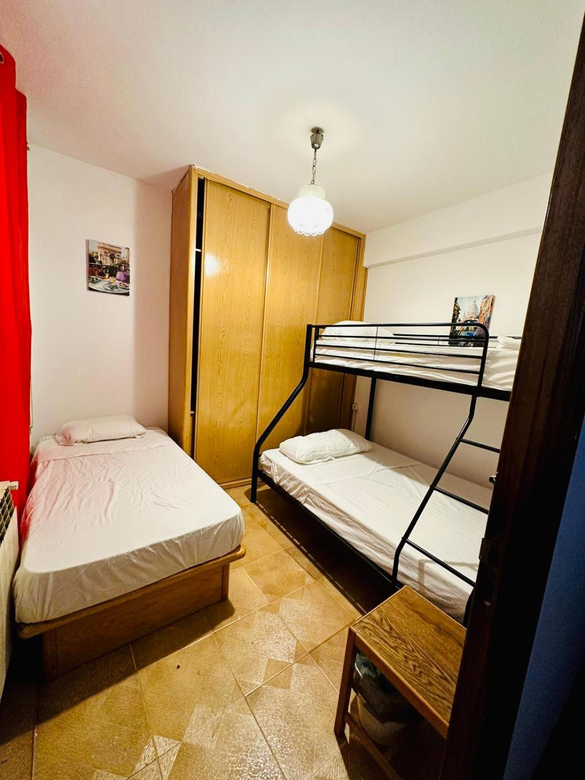 Apartment Punta Me In Downtown Madrid