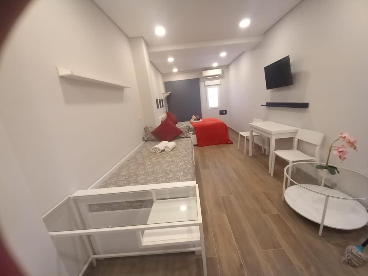 Plaza Pedro Zerolo Apartamento Madrid