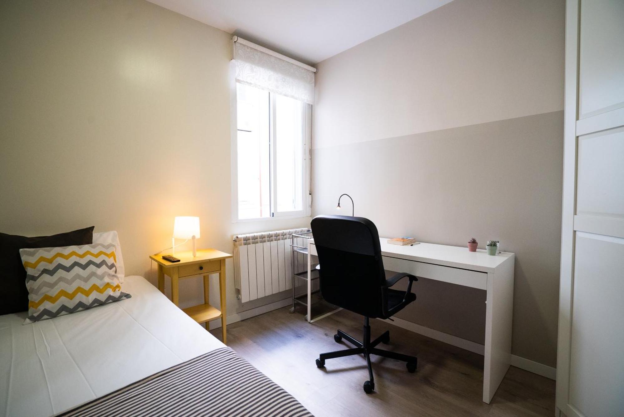 Habitación en casa particular Smartliving Centro Madrid