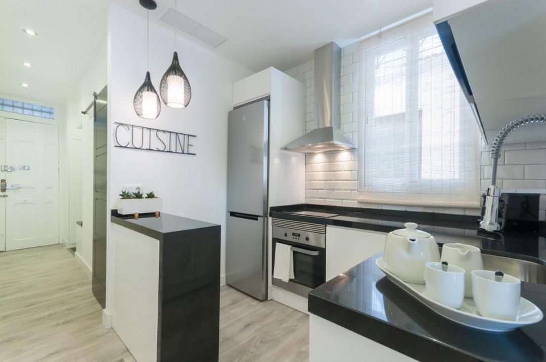 Apartamento 2 Bedrooms 1 Bathroom Furnished - Lavapies - Modern Stylish