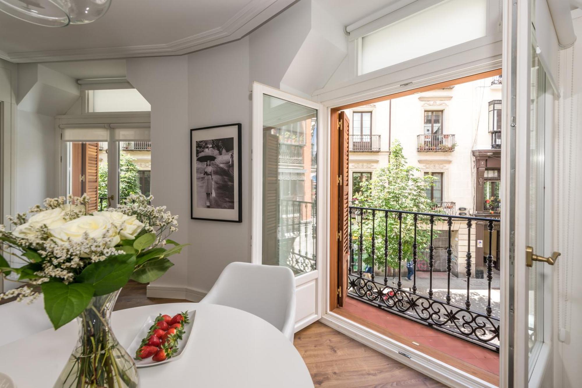 Atocha Corner - Barrio De Letras Apartamento