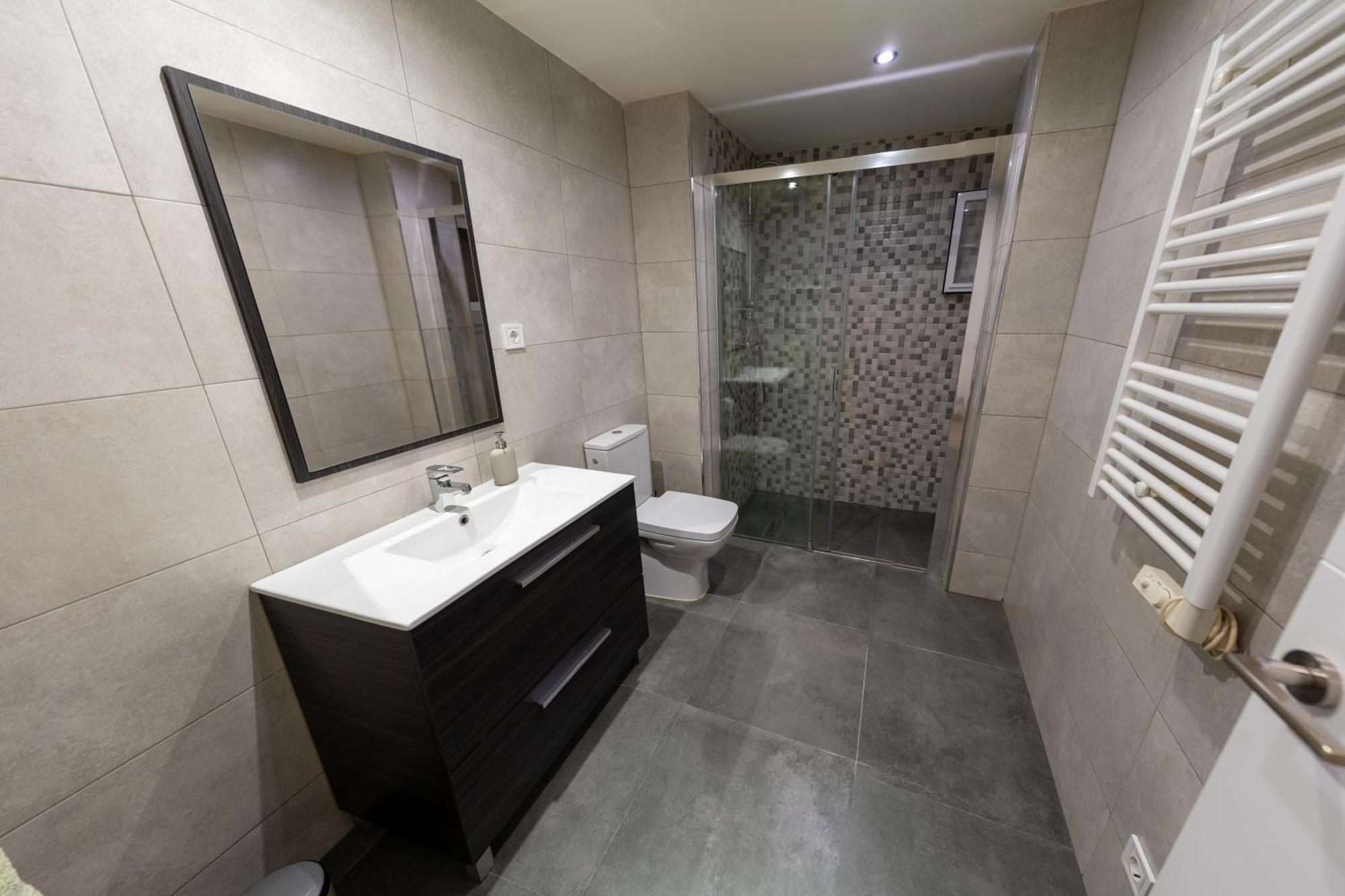 Apartamento Comodo Piso Cerca Del Aeropuerto By Bebalmy