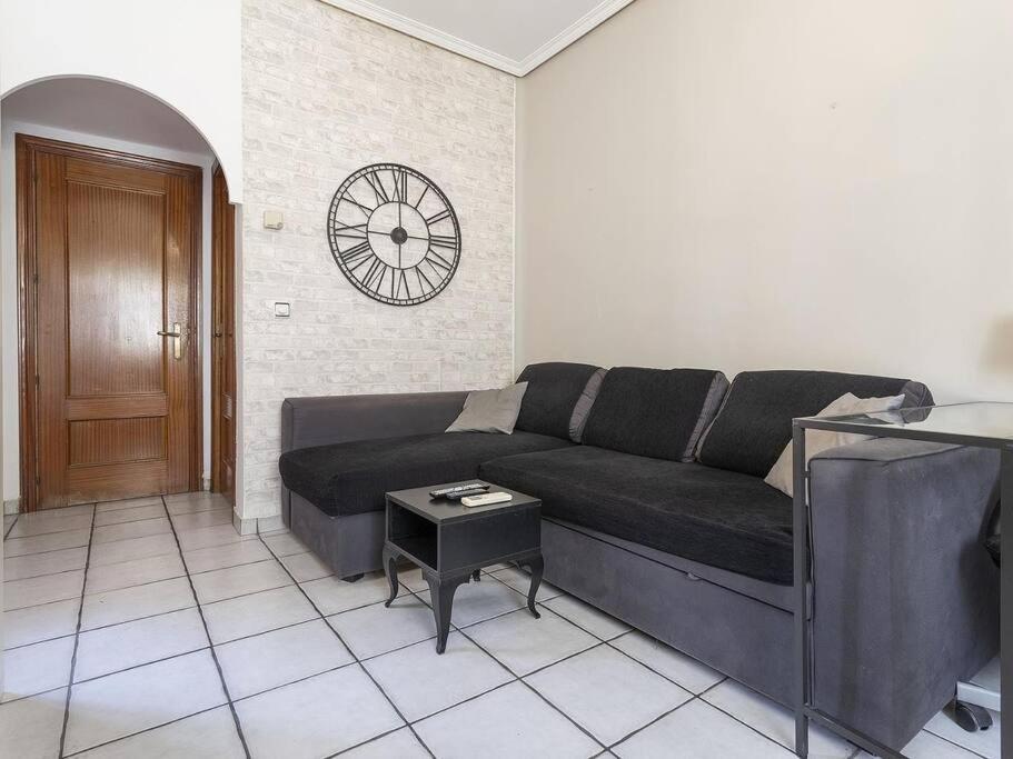 Apartamento A 10 Minutos De Atocha Apartment *