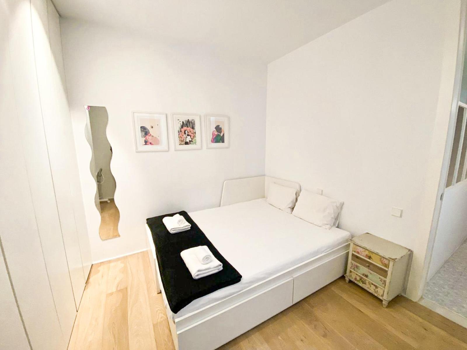 Apartamento Elegant Next To Paseo Del Prado - Alameda *