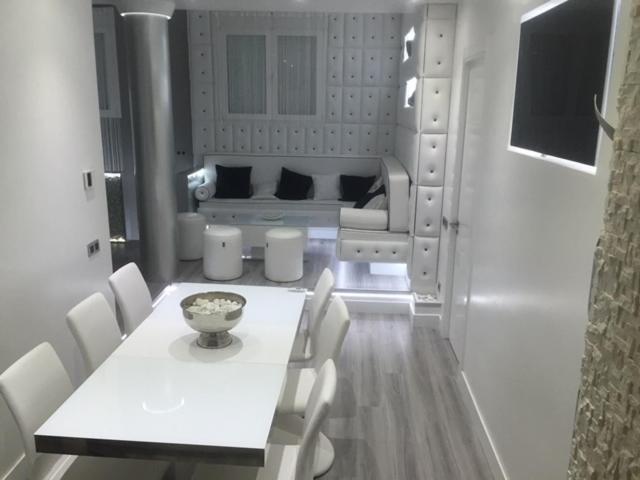 Duplex Para 8 Personas Con Sauna Jacuzzi Y Cine Apartamento *