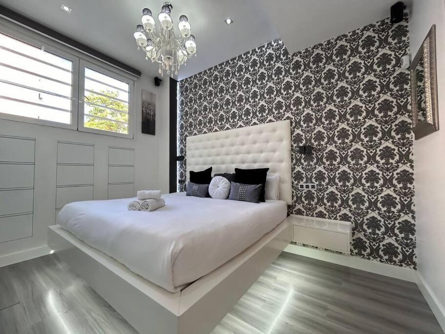 Duplex Para 8 Personas Con Sauna Jacuzzi Y Cine Apartamento Madrid