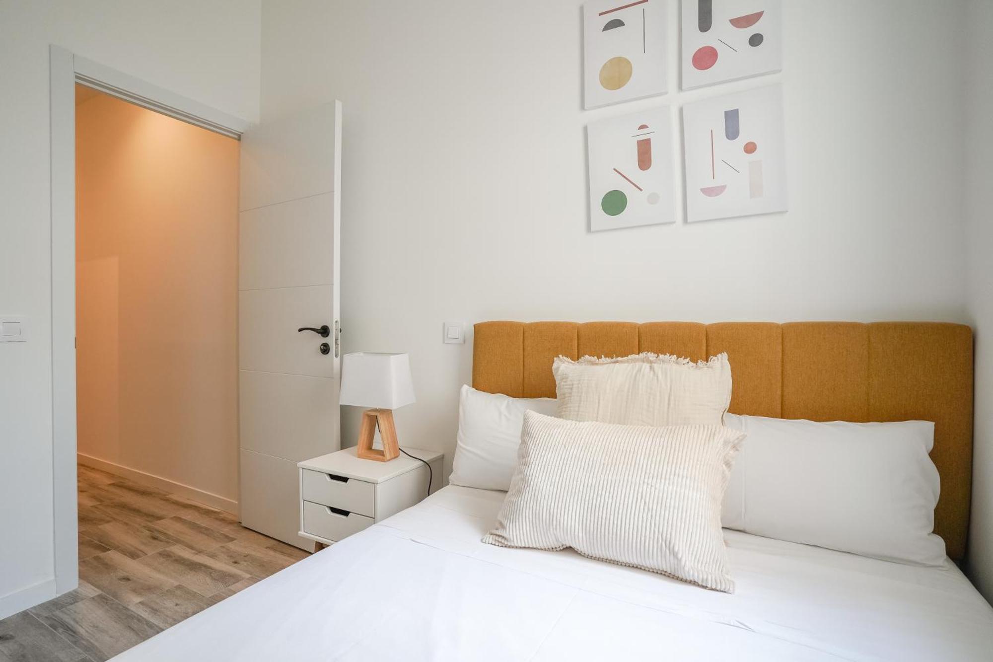 Modern And Cozy-3 Bedrooms 1 Bathroom-delicias Apartamento Madrid