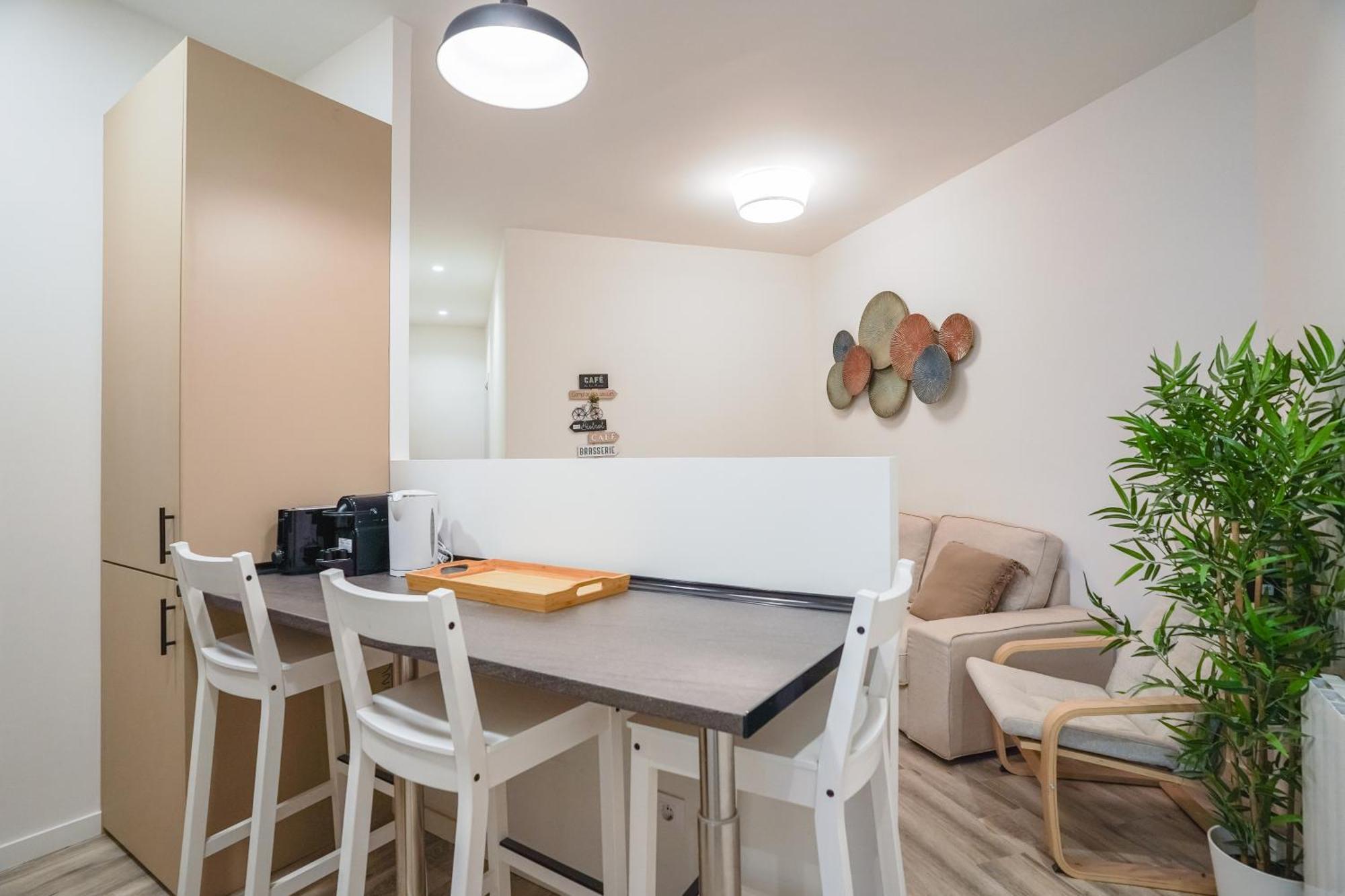 Modern And Cozy-3 Bedrooms 1 Bathroom-delicias Apartamento