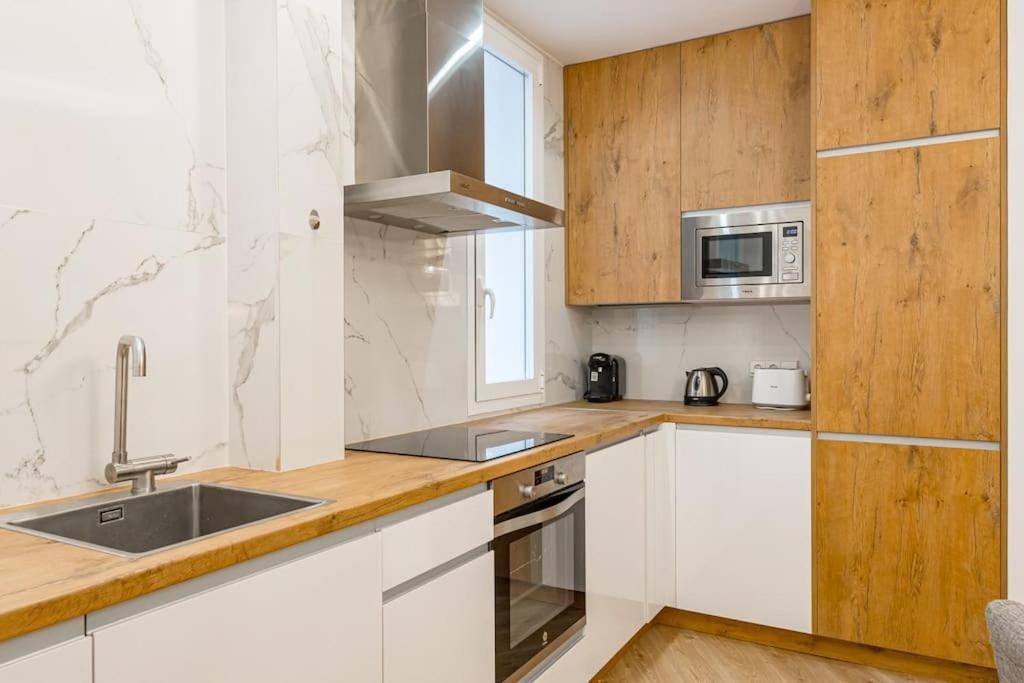 Salamanca Ii Calle Diego De Leon 2br 2bh *