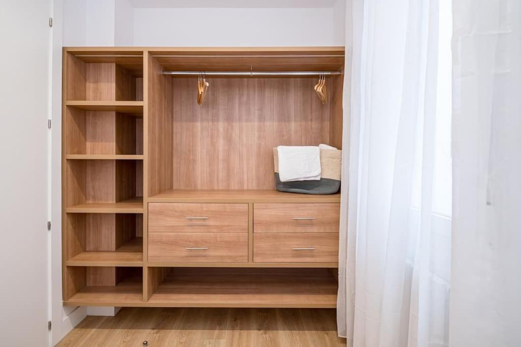 Salamanca Ii Calle Diego De Leon 2br 2bh