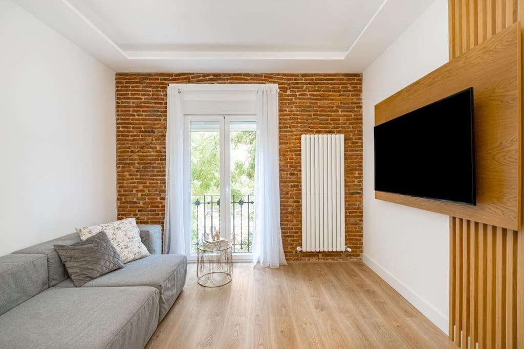 Salamanca Ii Calle Diego De Leon 2br 2bh Apartment *