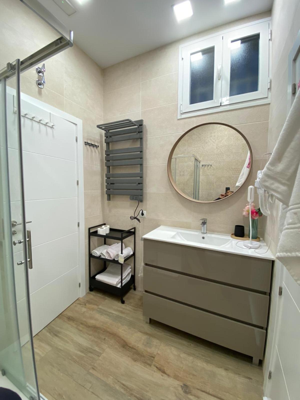 Centrico. Atocha-lavapies. Nuevo. 100% Equipado. Apartamento Madrid