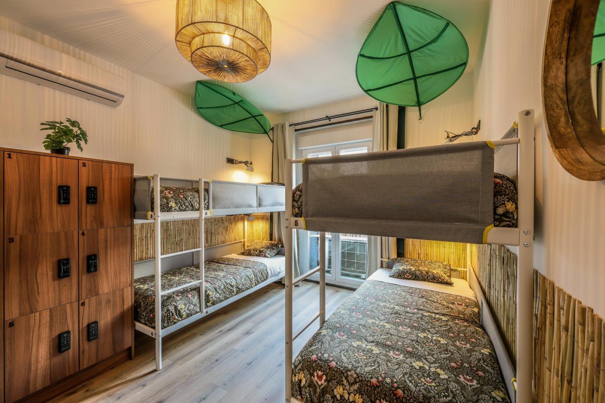 Eliseo - Livingcoworking - Malasana Hostal Madrid