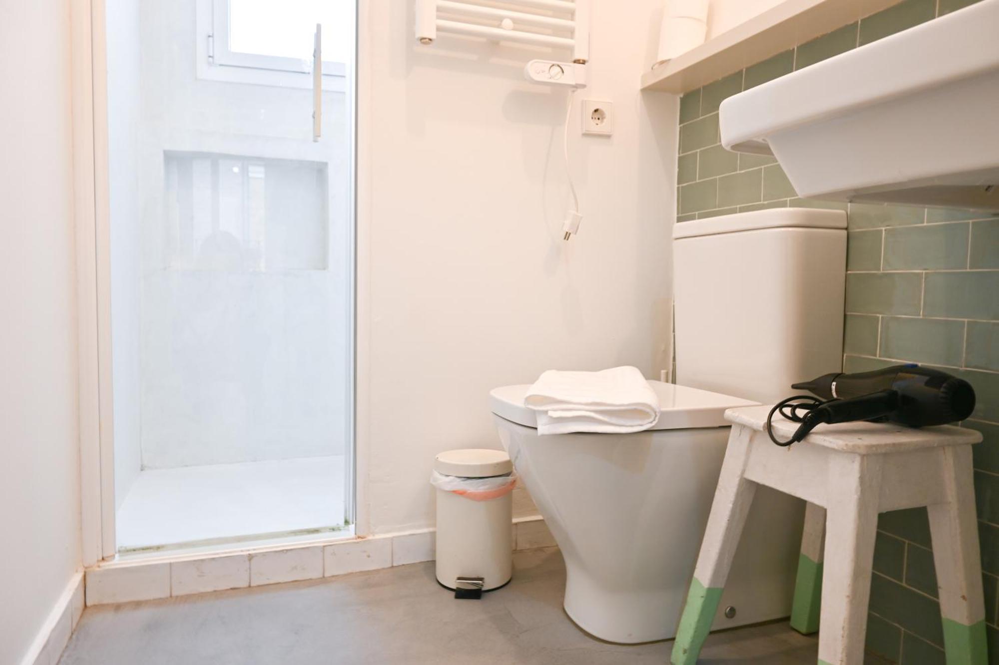 Apartamento For Encantador Temporal Amp41 Madrid