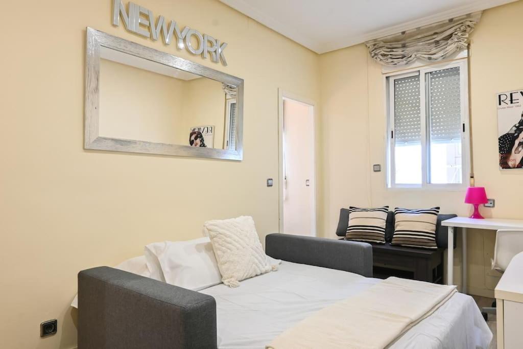 Apartamento For Coqueto Temporal De Dos Emb154 Madrid